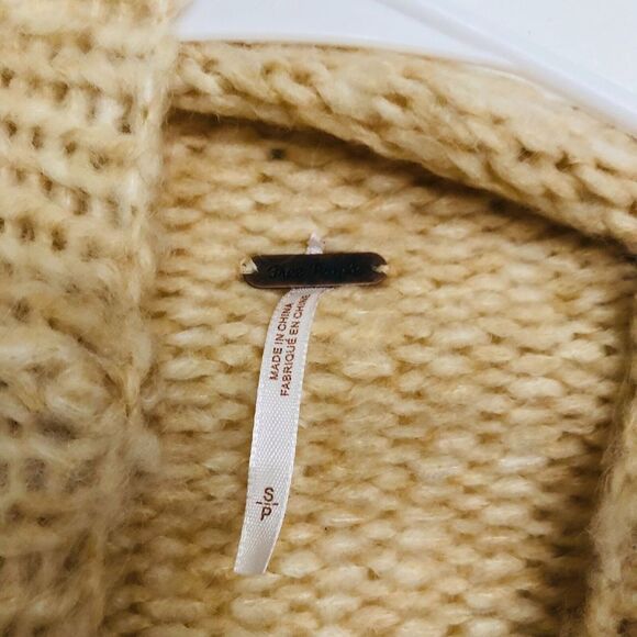 Free People Lost Illusion Women's Vest Sweater Sleeveless Powder Puff Size Small - Picture 6 of 10